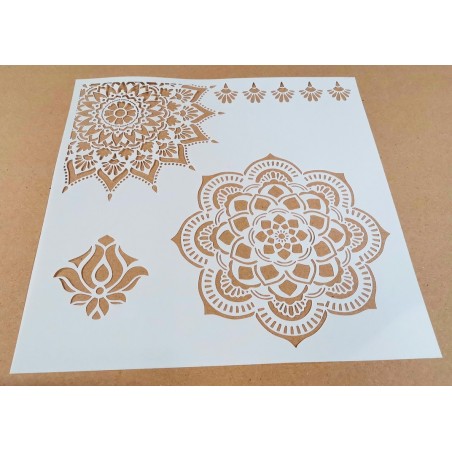 Pochoir Mandala 18
